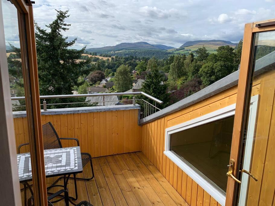 The Viewpoint, 2 Bedroom Apartment In Крийф Екстериор снимка